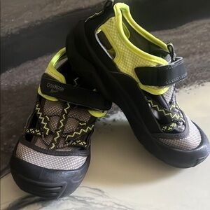OshKosh B'gosh Kids Black and Yellow Shoes